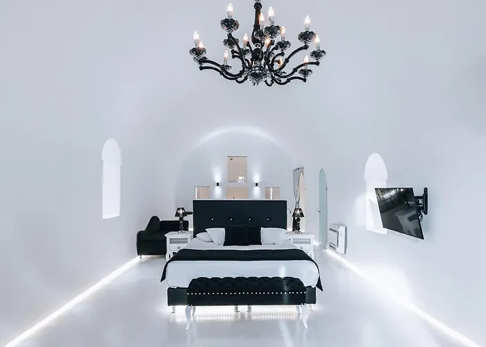 Opera Mansion Santorini Vila