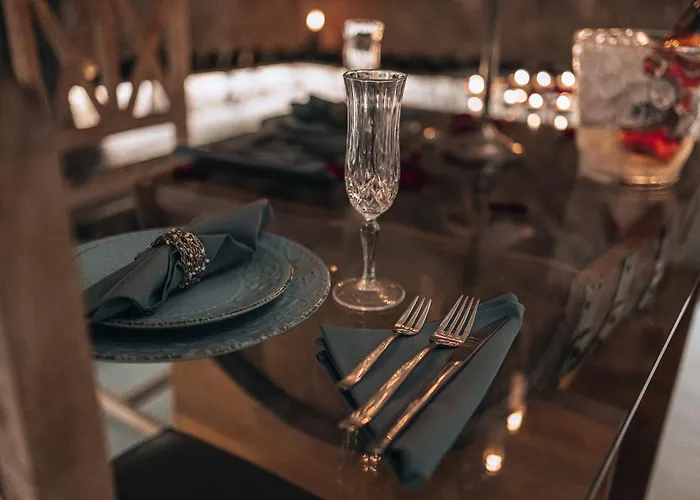 Opera Mansion Santorini Fira (Santorini)