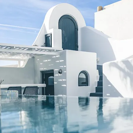 Opera Mansion Santorini