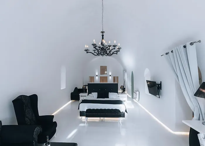 Opera Mansion Santorini Villa Fira (Santorini)